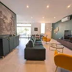 Colorchic 3 Etoiles - Parking Prive Terrasse Clim - 120m2 Plein Centre メーズ