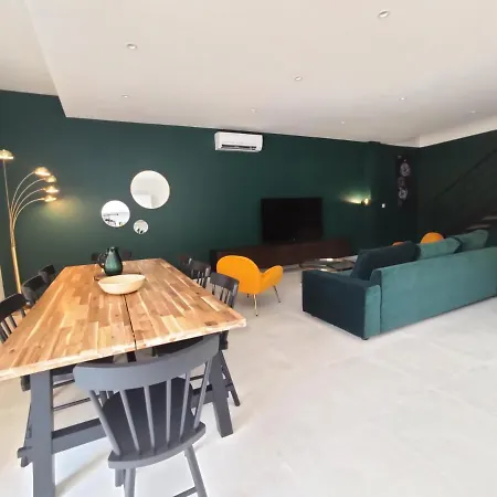 Apartment Colorchic 3 Etoiles - 120m2 Plein Centre - Parking Prive Terrasse Clim Meze